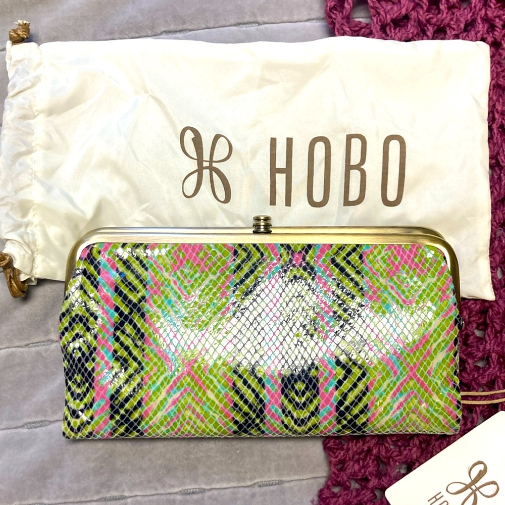✨HOBO Lauren Clutch-Wallet✨ 🆕